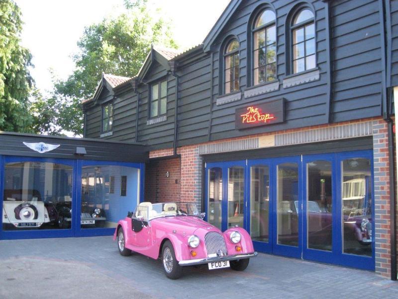 The Pitstop Little Hallingbury  Exterior foto